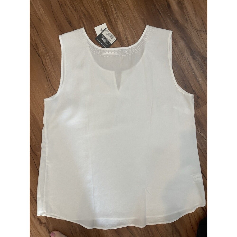Women's Size XL Eddie Bauer White Sleeveless Blouse Shirt Embroidered Romantic - Picture 6 of 7